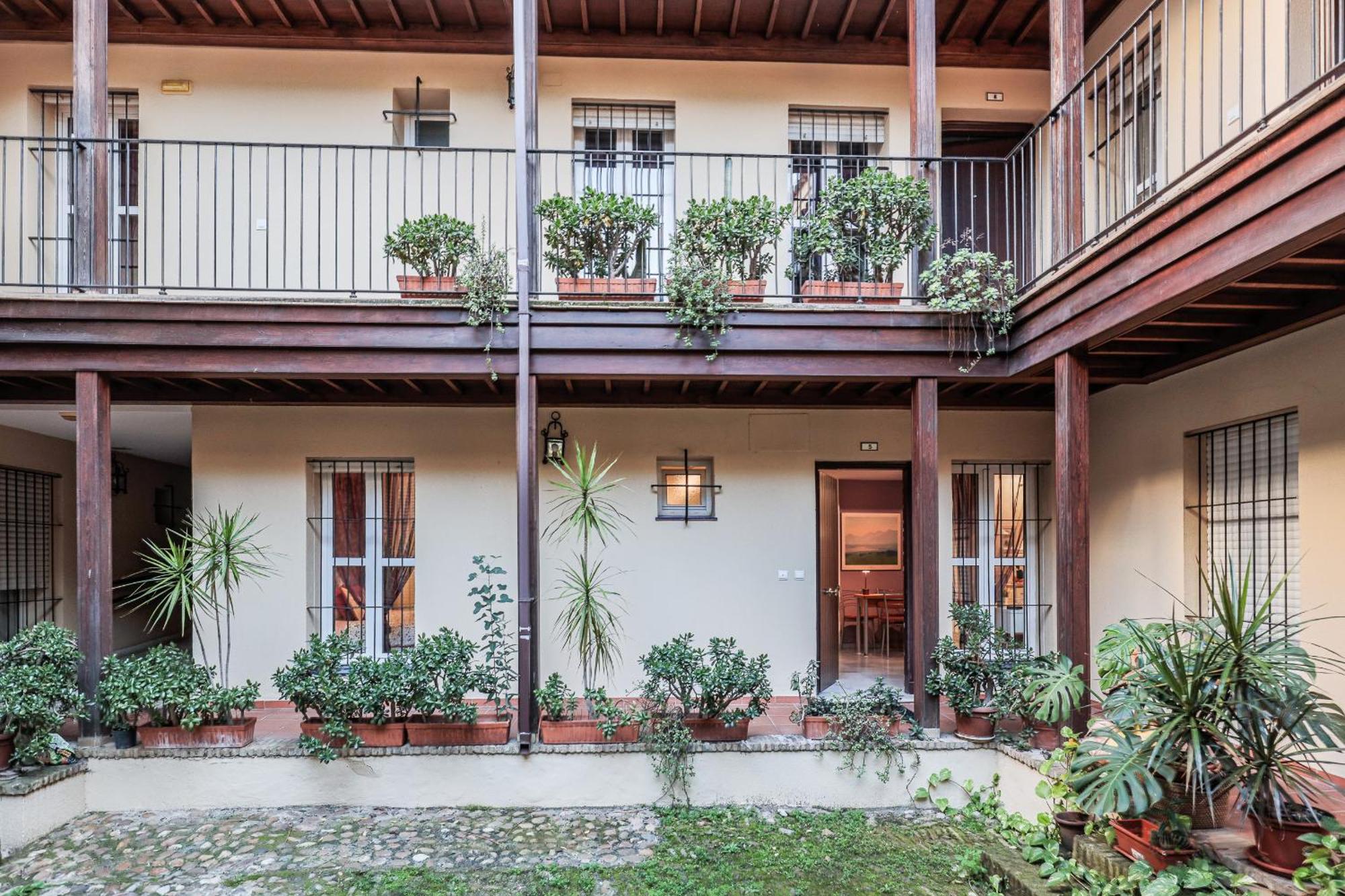 San Jacinto Sevilla Best Location Apartment Triana Exterior photo